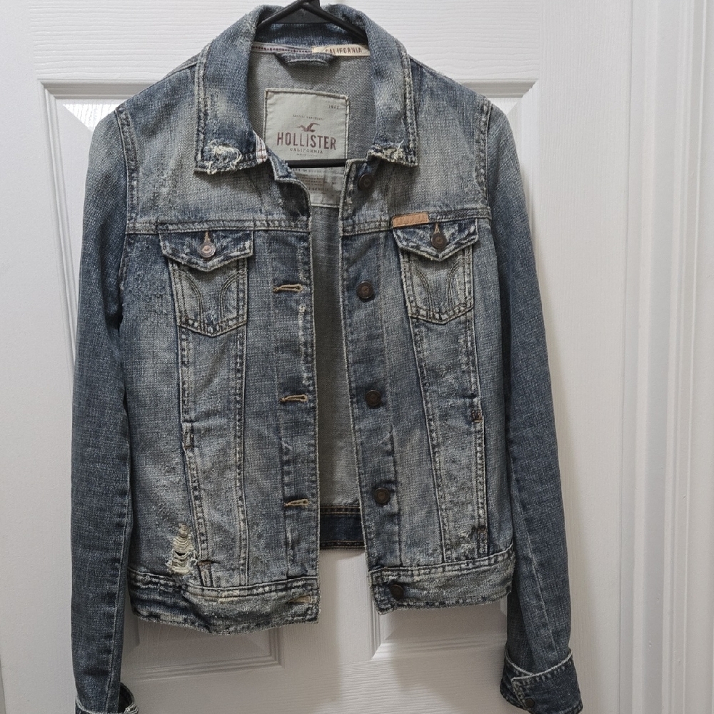 Hollister Women's Faded Blue Jean Jacket